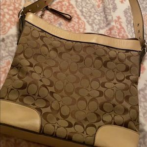 Long strapped shoulder bag